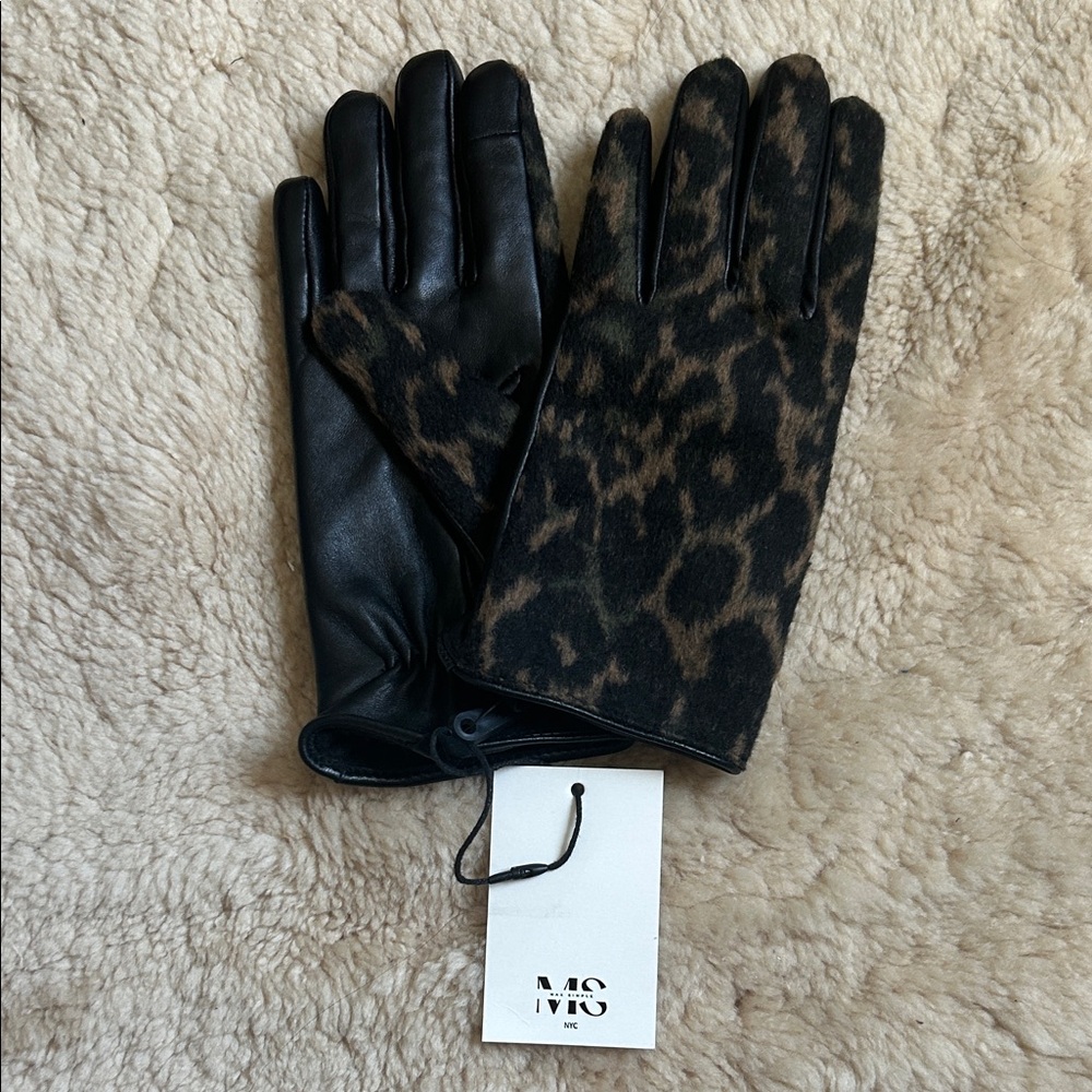 Leopard Patterned Leather Gloves NWT - image 1